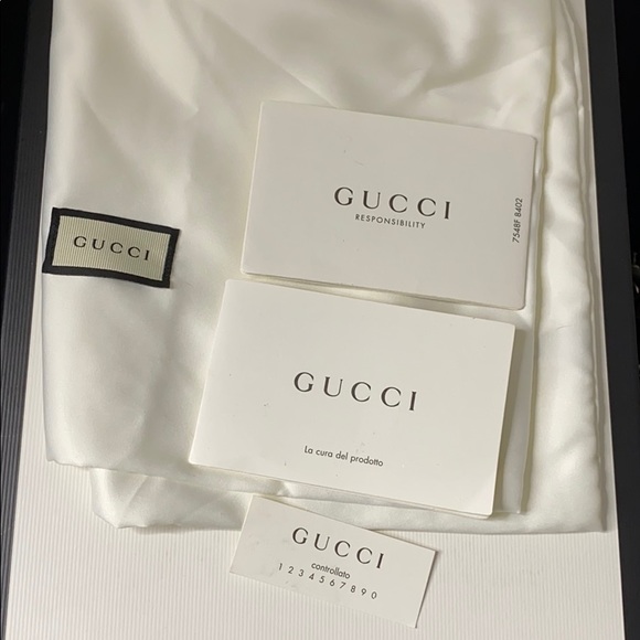 SOLD 100% Authentic Gucci Dionysus Mini GG Supreme - Picture 10 of 12